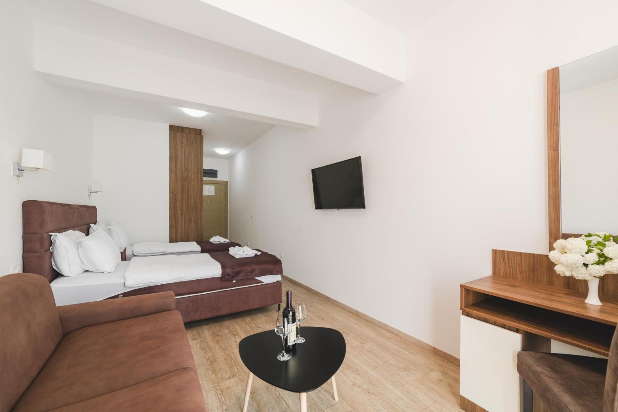 Hotel 219 Budva Buitenkant foto